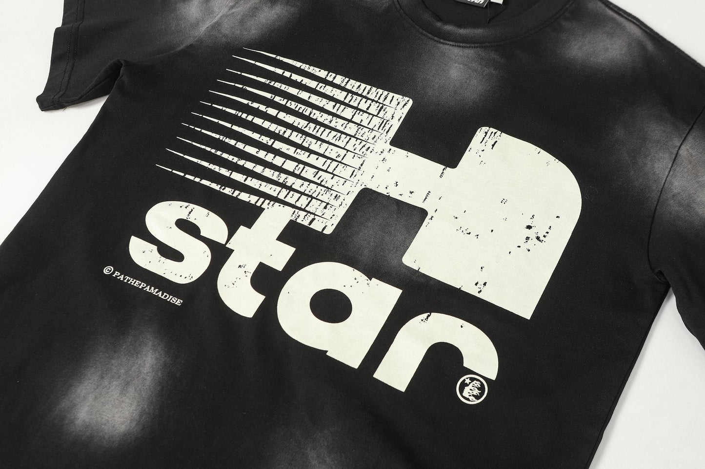 HS White H Graphic Short-Sleeve T-Shirt ¡ª detail