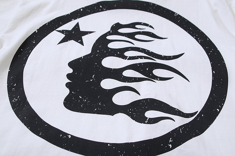 HS Circular Flame Graphic T-Shirt ¡ª detail
