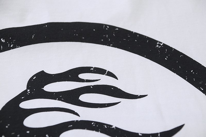 HS Circular Flame Graphic T-Shirt ¡ª detail