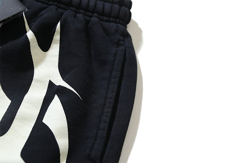 HS Washed Black Star Graphic Shorts ¡ª detail