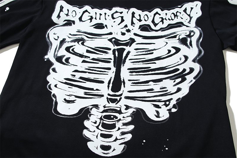 HS Skeleton Ribcage Graphic Long-Sleeve T-Shirt ¡ª detail