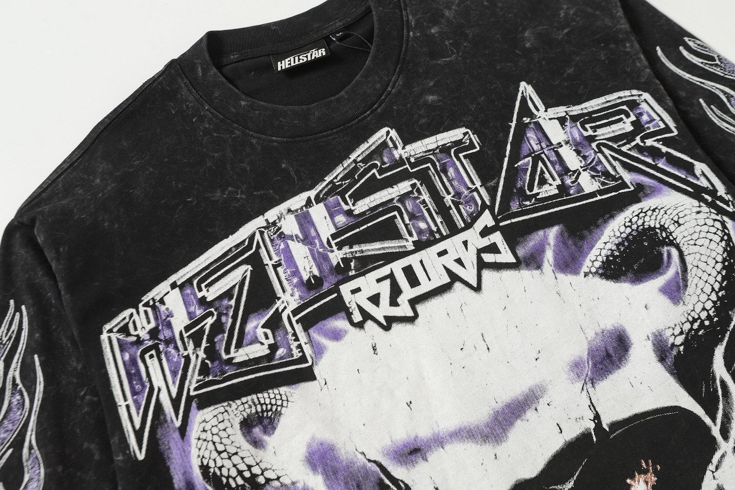 HS Skull & Flame Graphic Long-Sleeve T-Shirt ¡ª detail