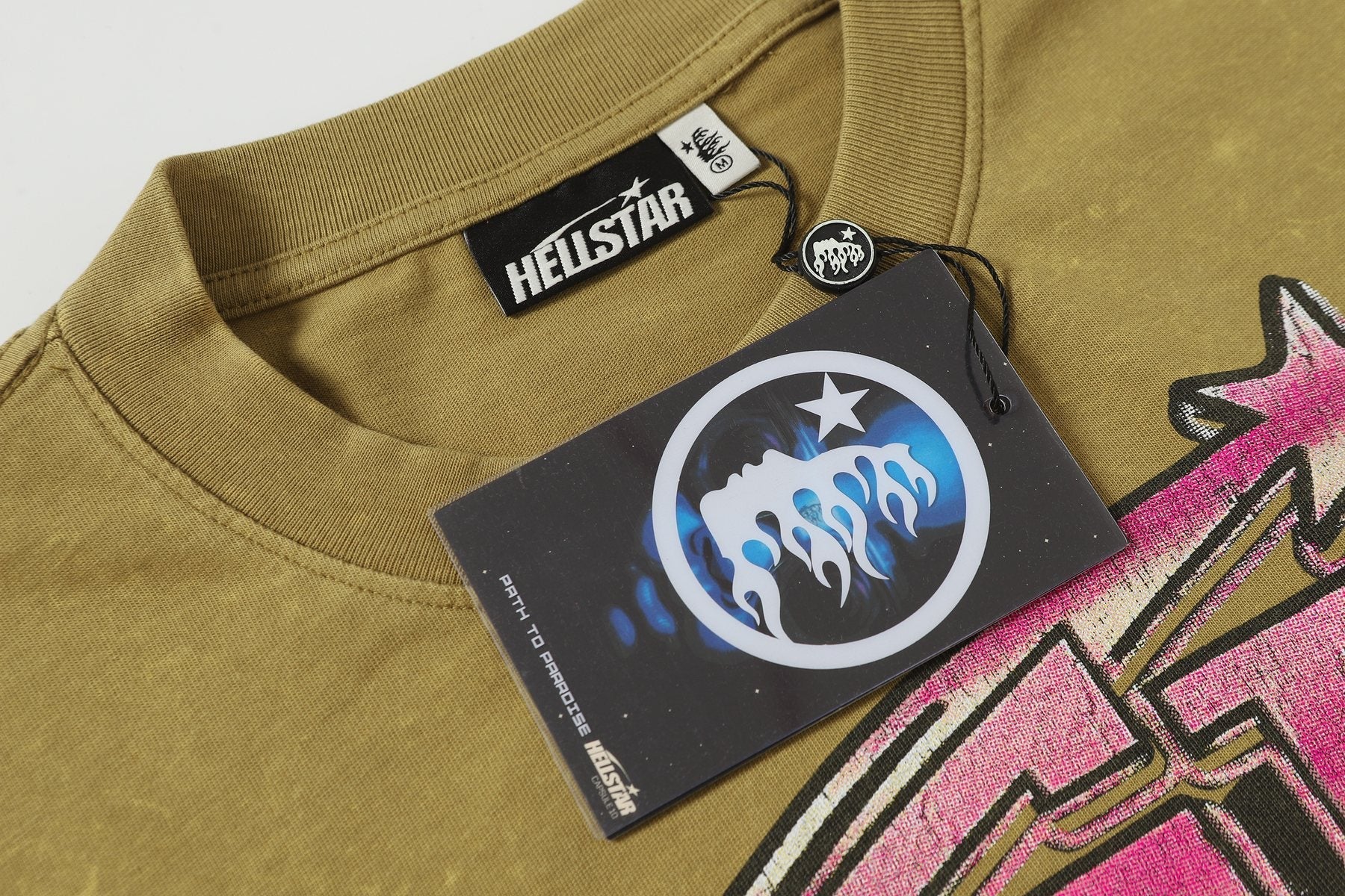HS Face Graphic Long-Sleeve T-Shirt ¡ª hang_tag
