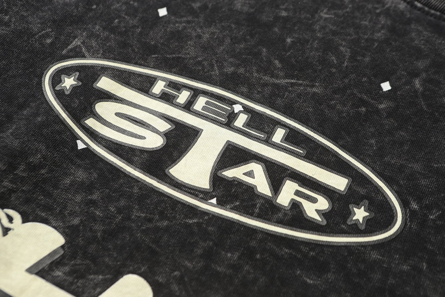 HS Flame Star Graphic Long-Sleeve T-Shirt ¡ª detail