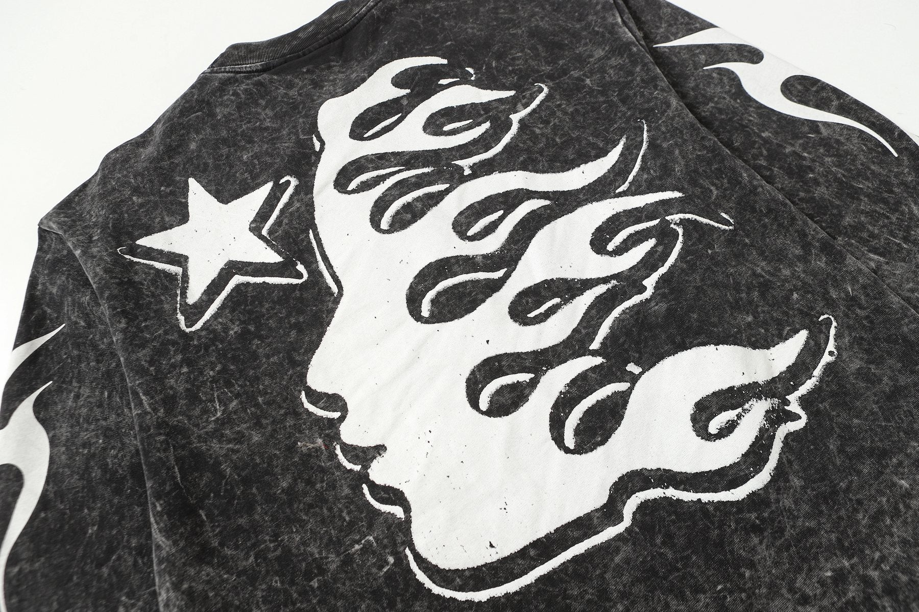 HS Eye & Flame Graphic Long-Sleeve T-Shirt ¡ª detail