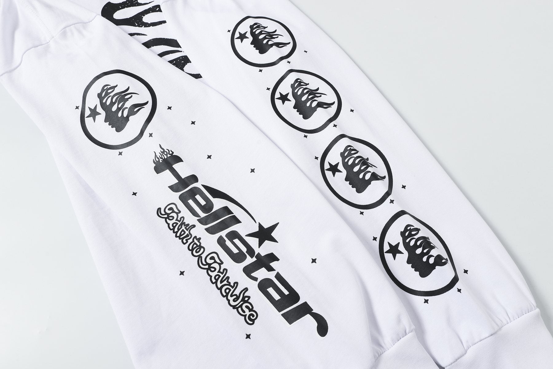 HS Flaming Head Graphic Long-Sleeve T-Shirt ¡ª detail