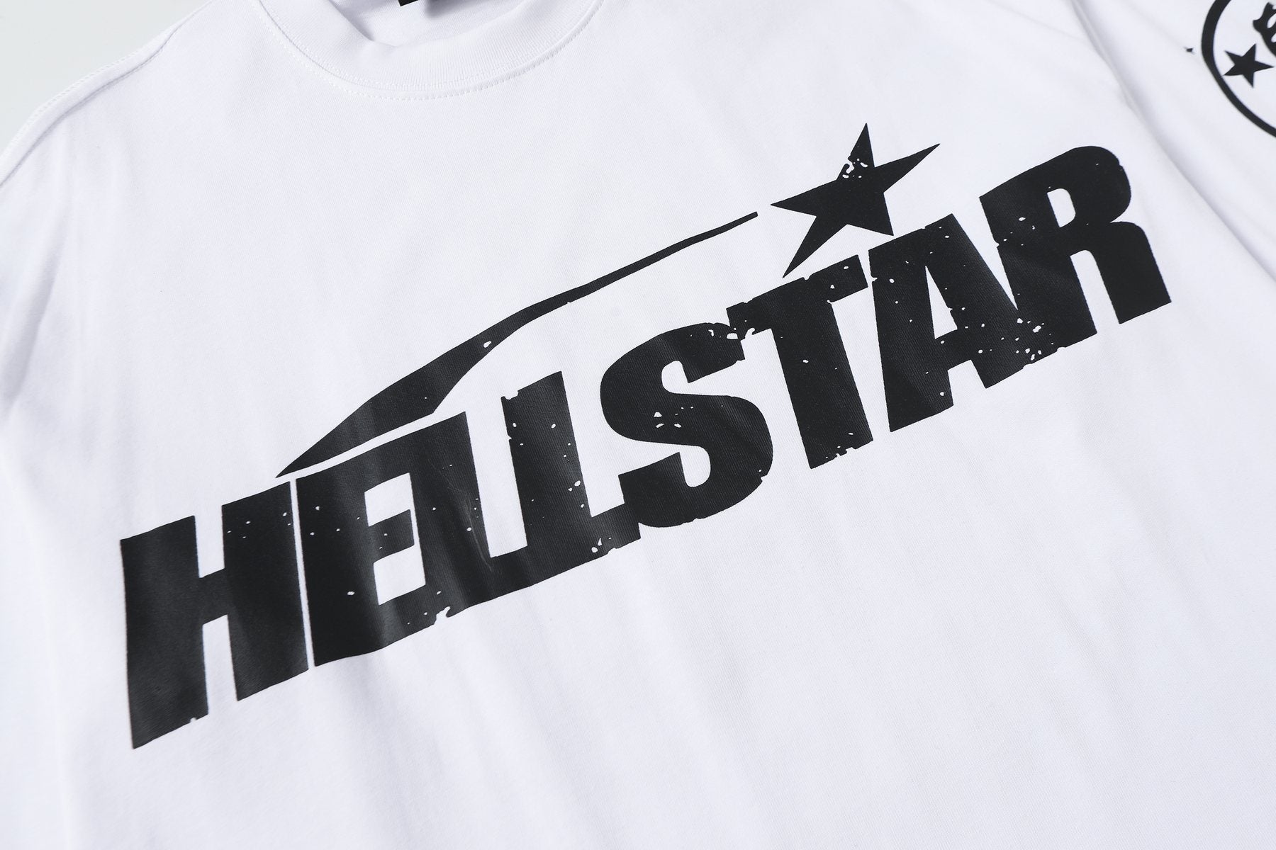 HS Flaming Head Graphic Long-Sleeve T-Shirt ¡ª detail