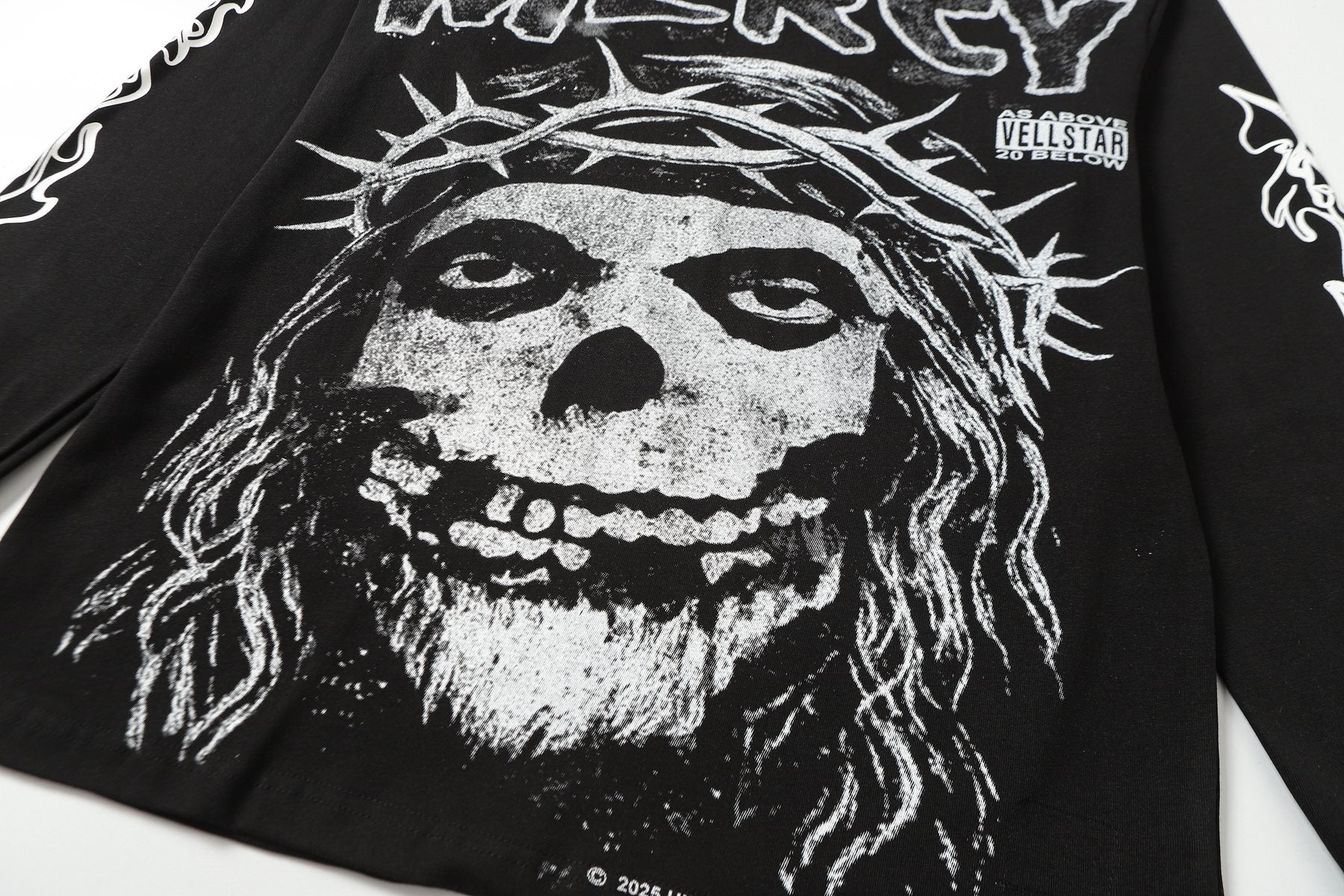 HS Graphic Long-Sleeve T-Shirt ¡ª detail