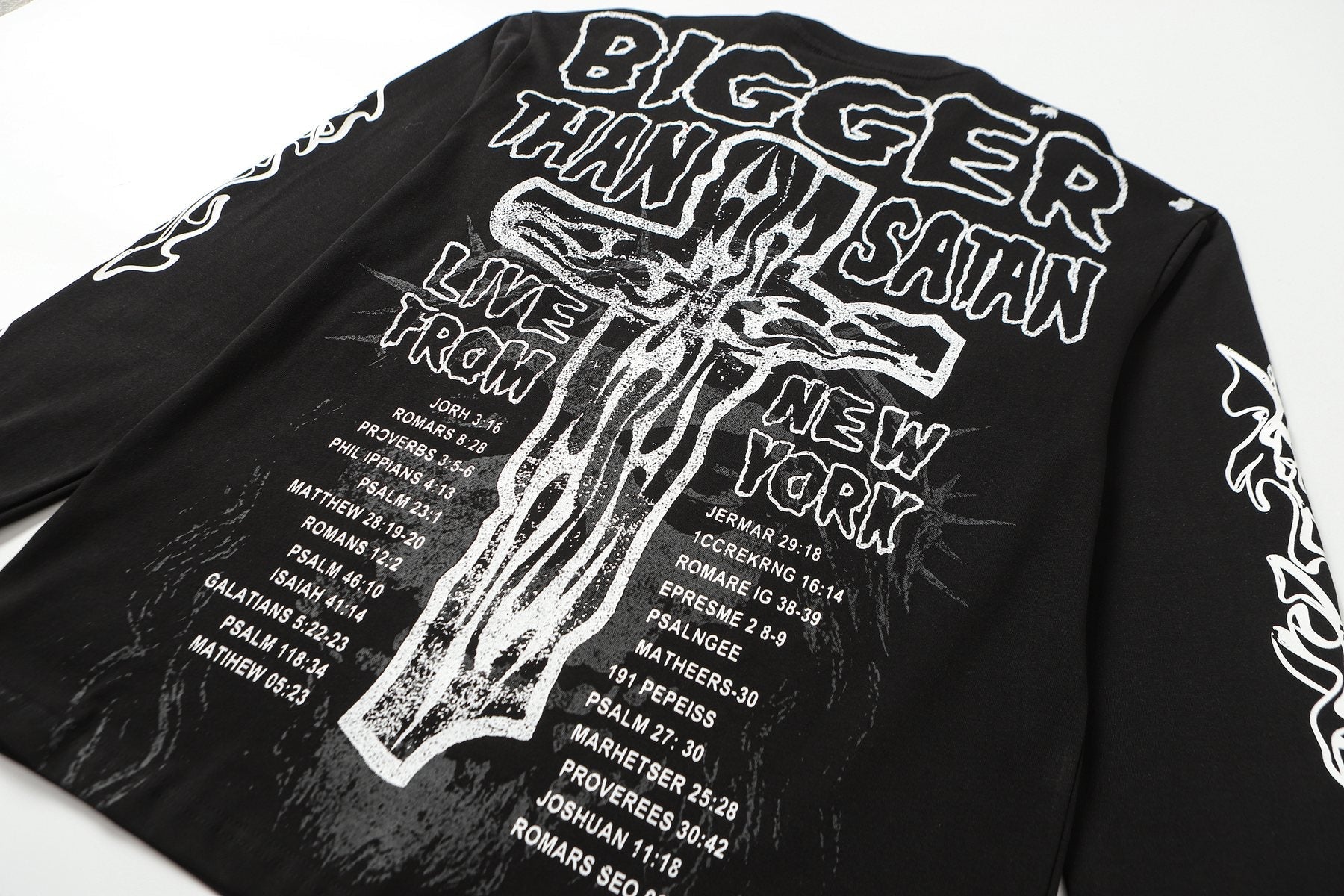 HS Graphic Long-Sleeve T-Shirt ¡ª detail