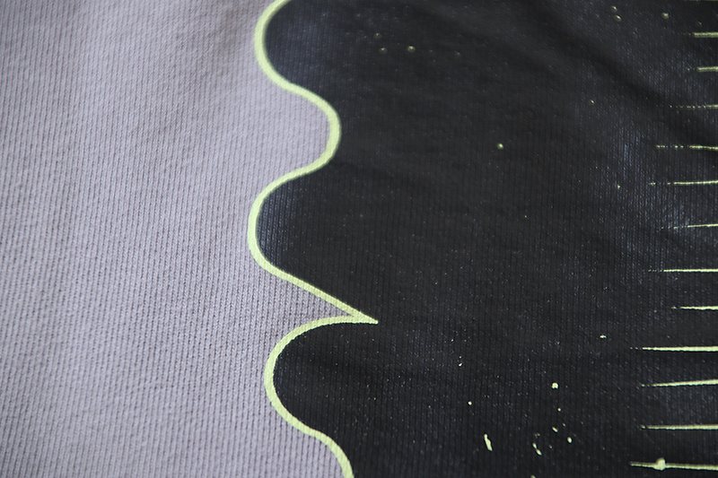 HS Washed Gray Graphic Hoodie ¡ª detail