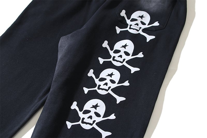HS Washed Skull Graphic Straight-Leg Sweatpants ¡ª detail