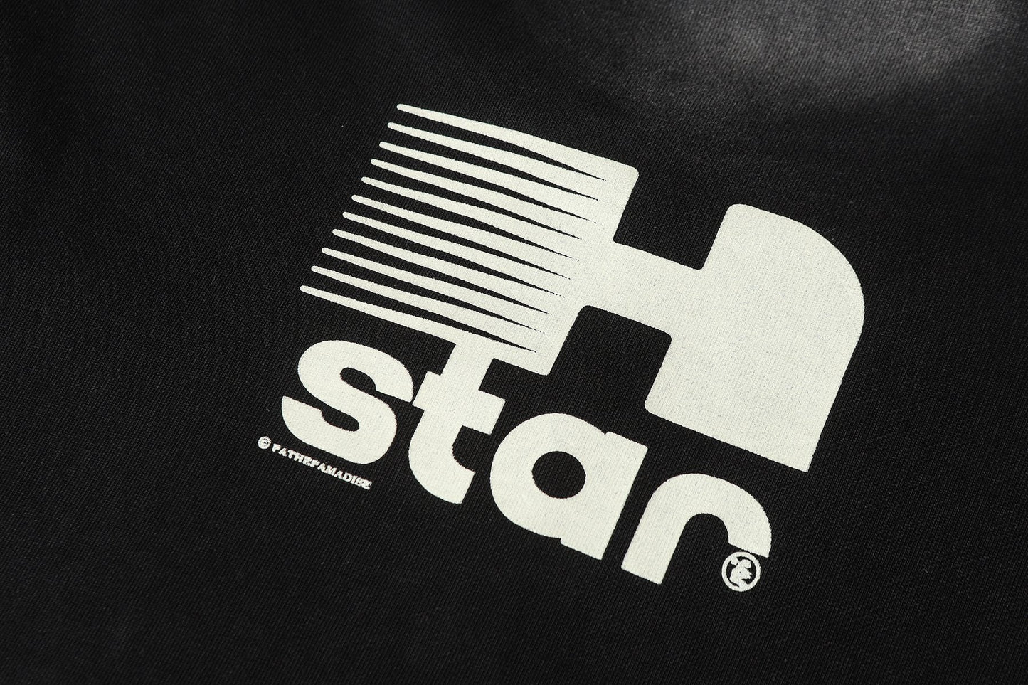 HS White H Graphic Short-Sleeve T-Shirt ¡ª detail