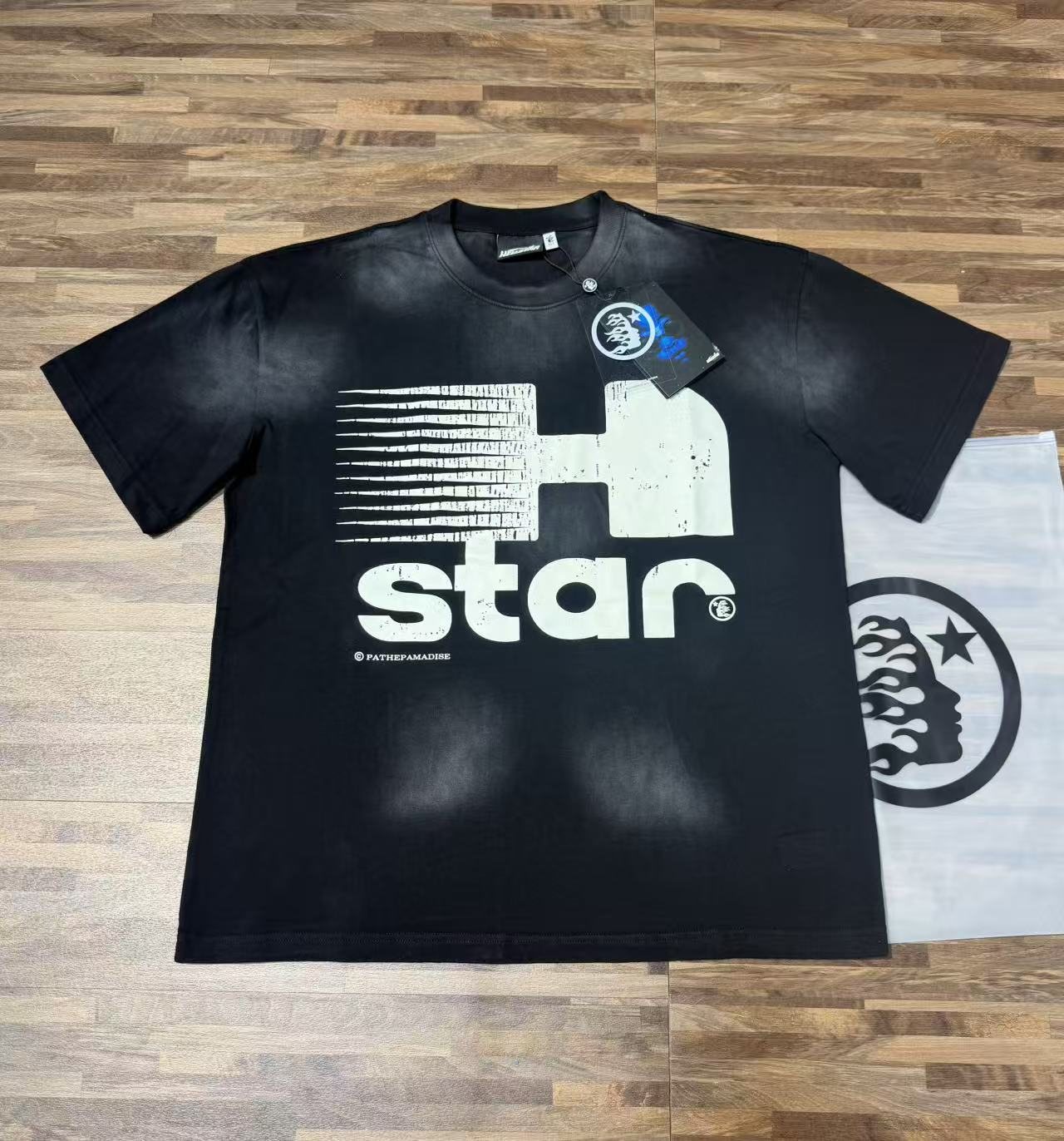HS White H Graphic Short-Sleeve T-Shirt ¡ª front