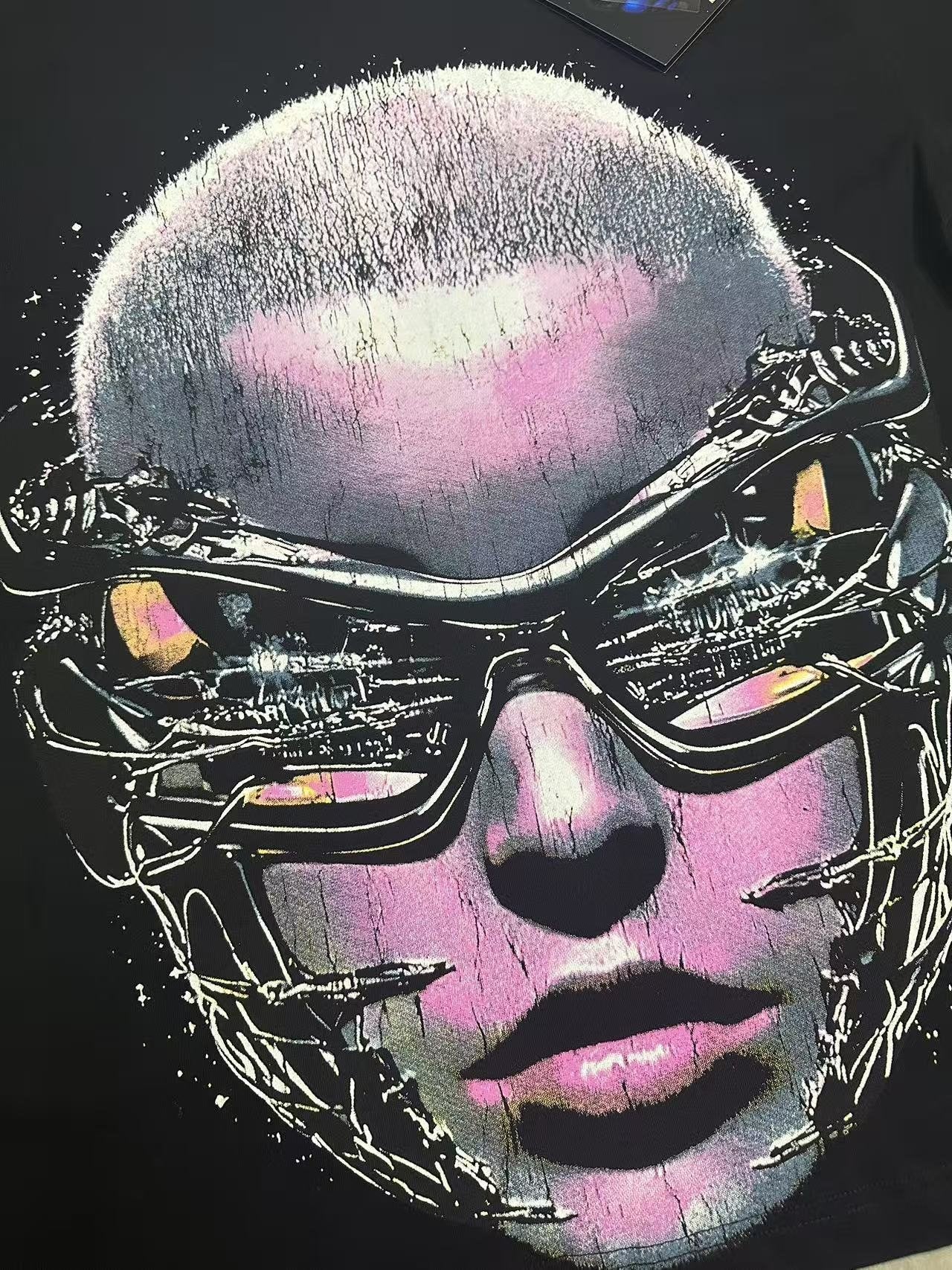 HS Dedication to the World Graphic T-Shirt ¡ª detail