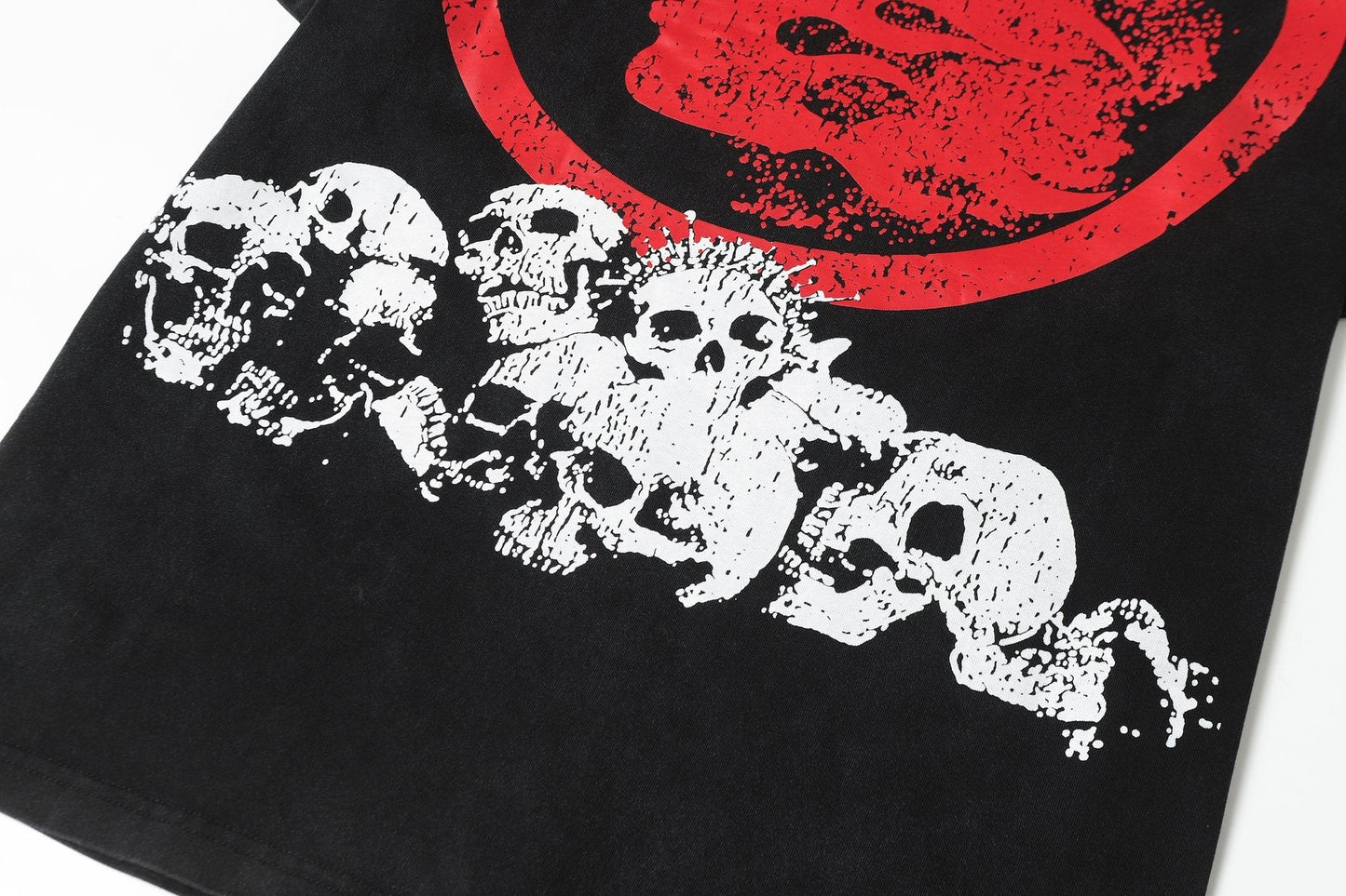 HS Distressed Skull Graphic T-Shirt ¡ª detail