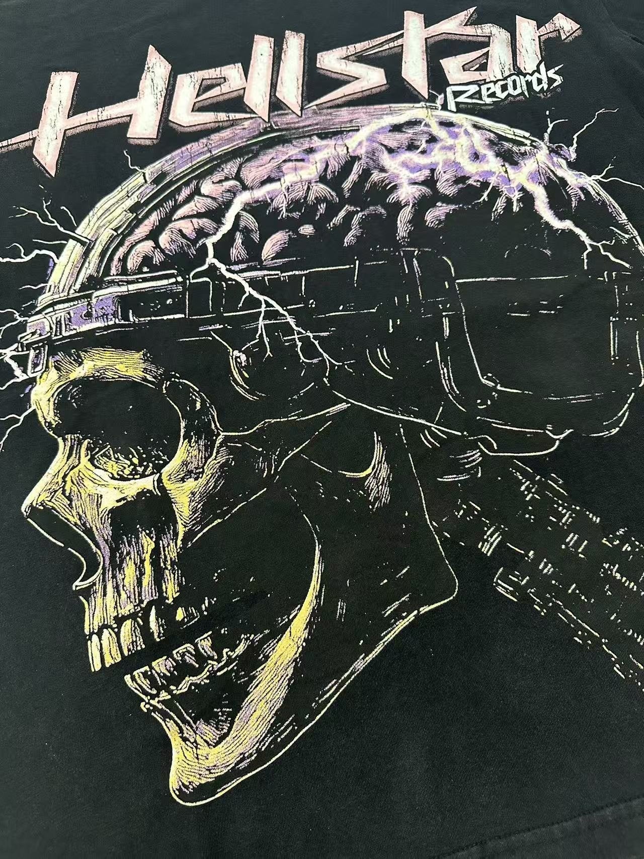 HS Skull and City Graphic Short-Sleeve T-Shirt ¡ª detail