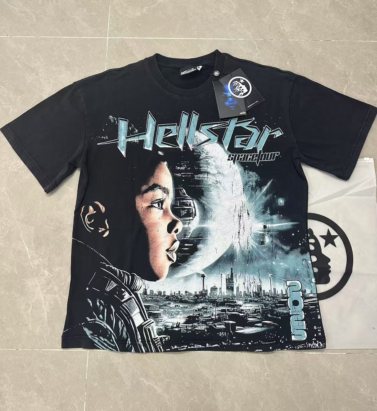 HS Black Graphic Short-Sleeve T-Shirt ¡ª front
