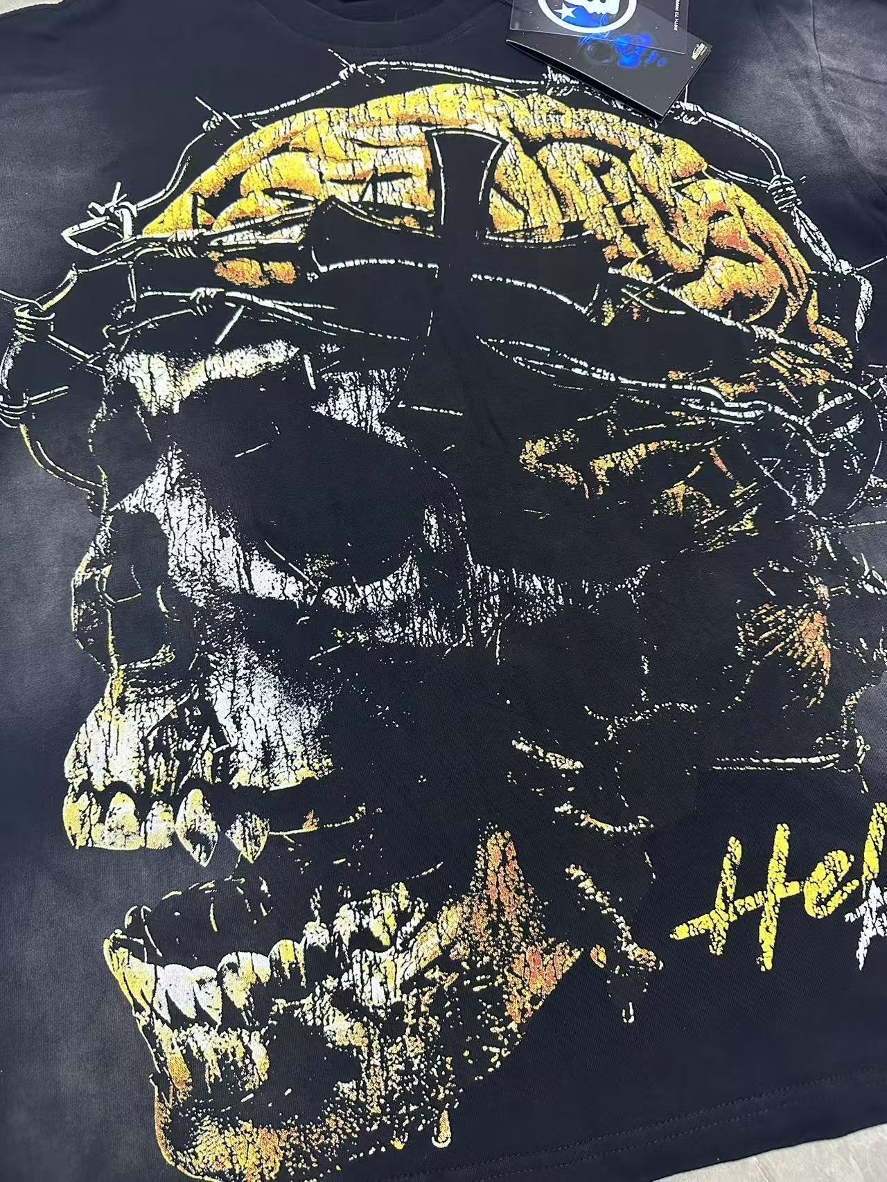HS Skull Graphic Short-Sleeve T-Shirt ¡ª detail