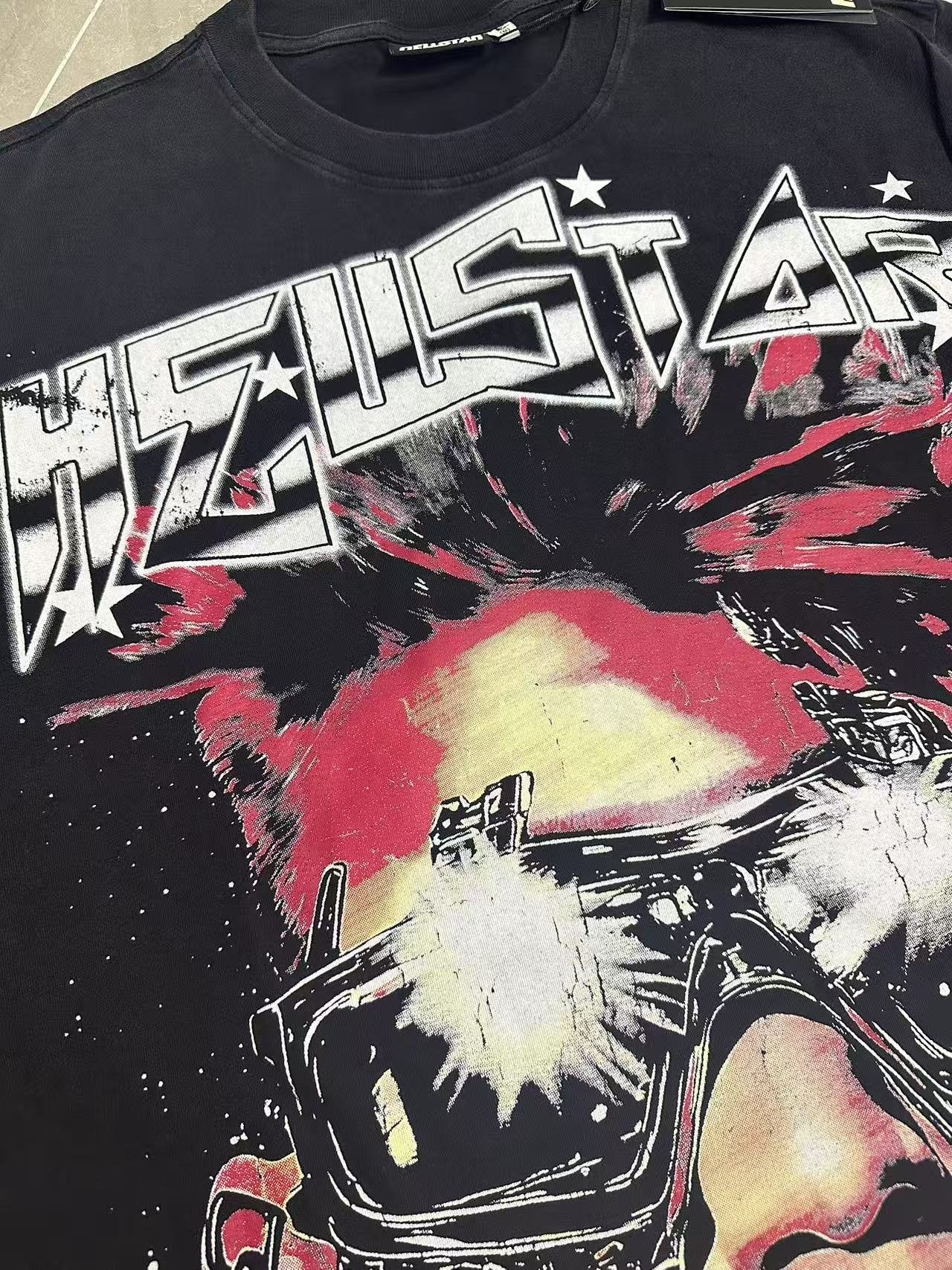 HS Summer Tour Portrait Graphic Short-Sleeve T-Shirt ¡ª detail