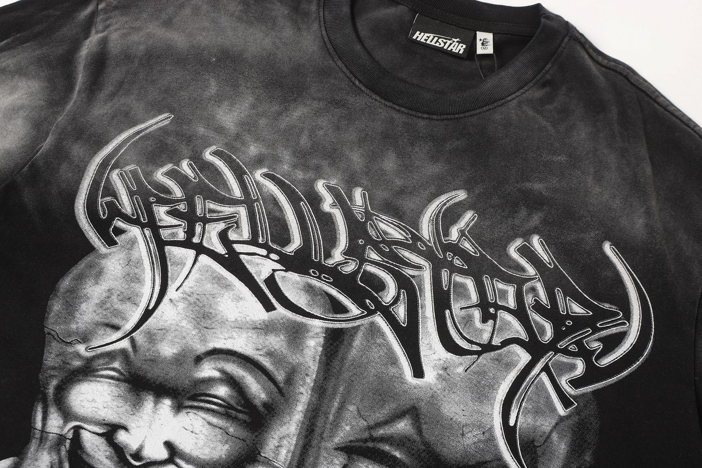 HS Valley Paradise Graphic Short-Sleeve T-Shirt ¡ª detail
