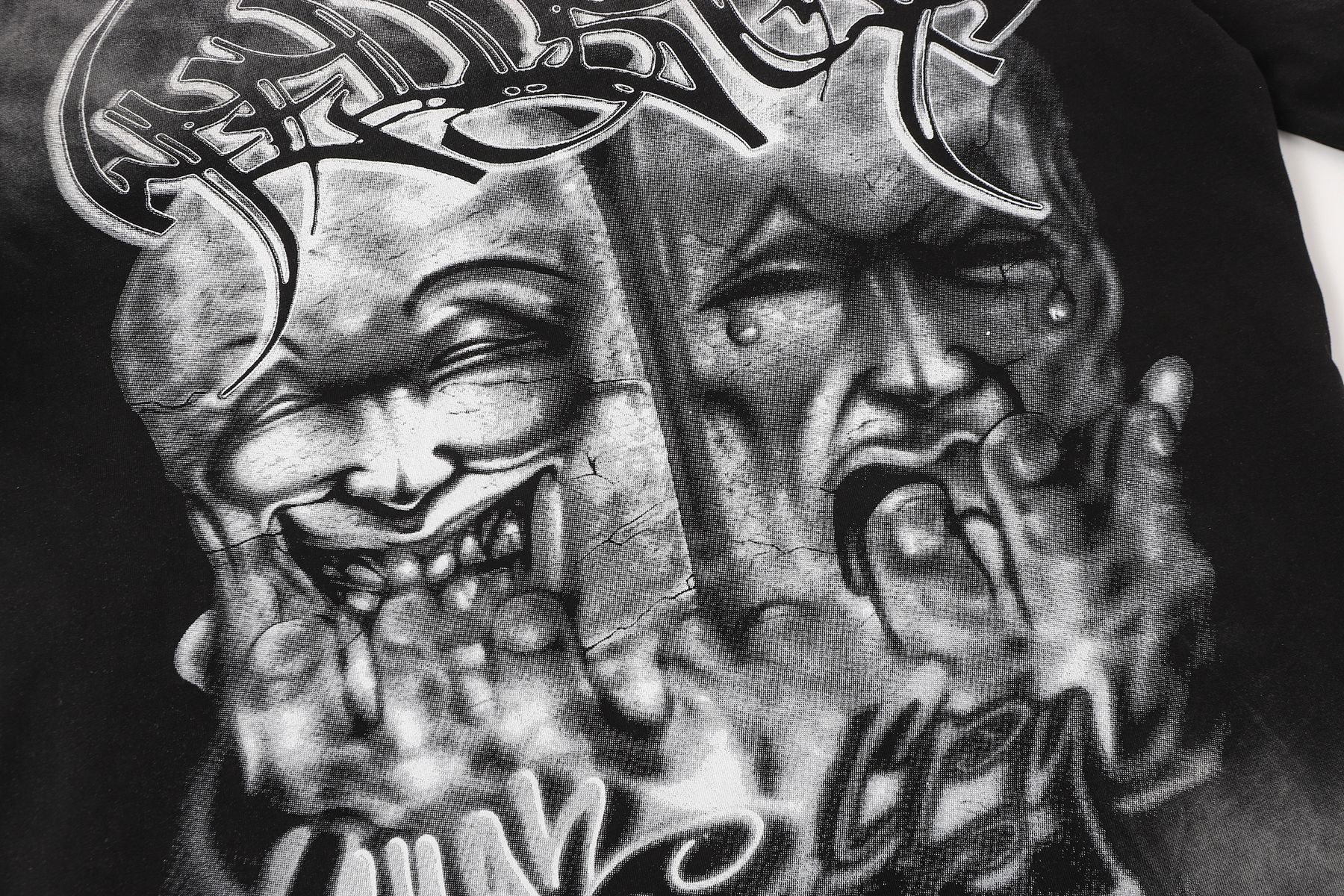 HS Valley Paradise Graphic Short-Sleeve T-Shirt ¡ª detail