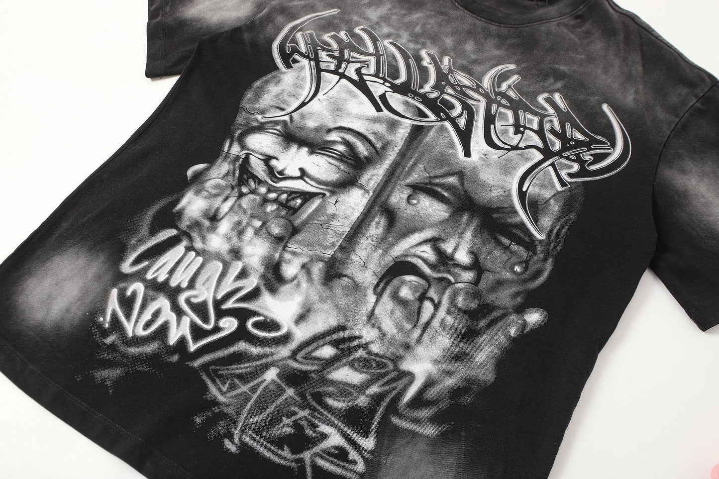 HS Valley Paradise Graphic Short-Sleeve T-Shirt ¡ª detail