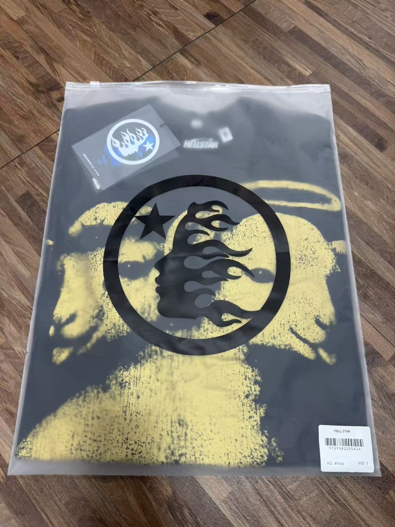 HS Lamb Halo Graphic T-Shirt ¡ª context