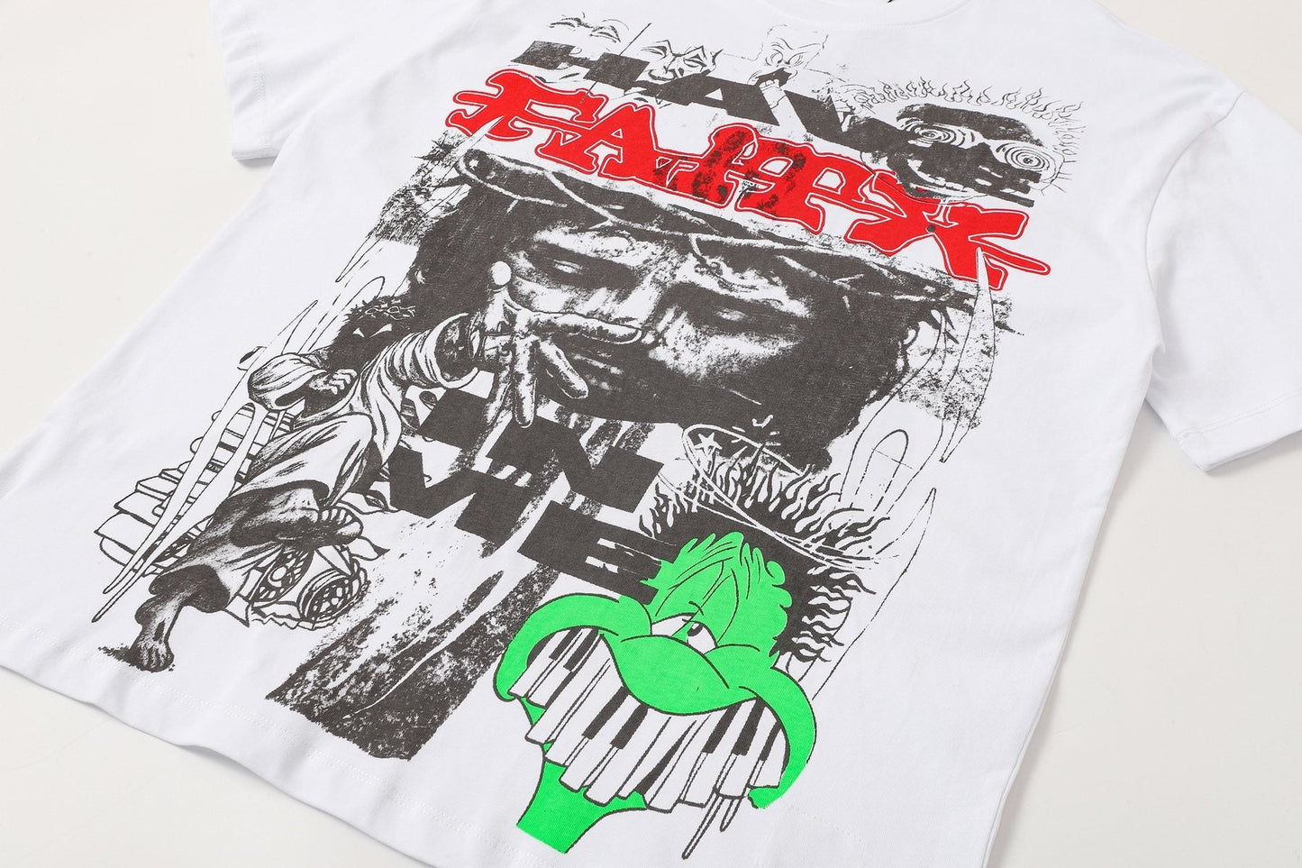 HS Red & Green Graphic Short-Sleeve T-Shirt ¡ª detail
