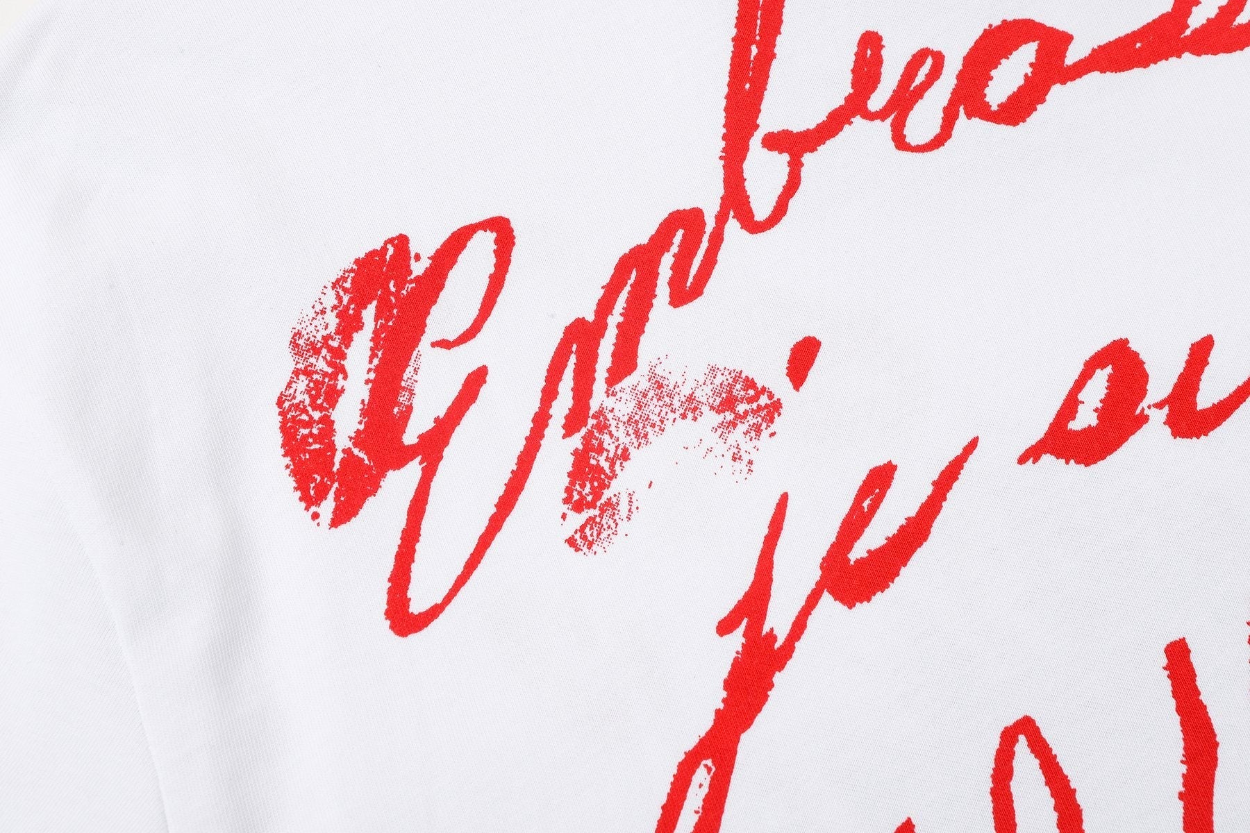 HS Face & Lipstick Graphic Short-Sleeve T-Shirt ¡ª detail