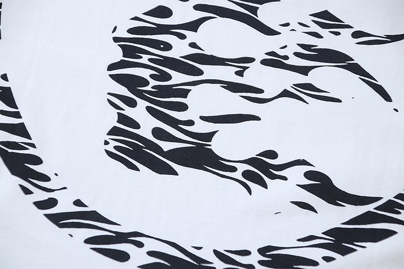 HS Circular Back Graphic T-Shirt ¡ª detail