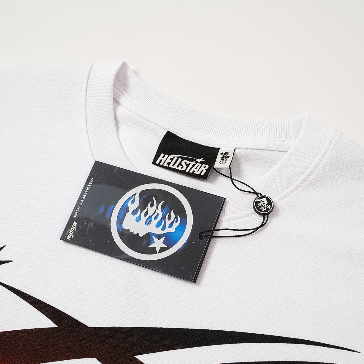 HS Black & Red Graphic Short-Sleeve T-Shirt ¡ª hang_tag