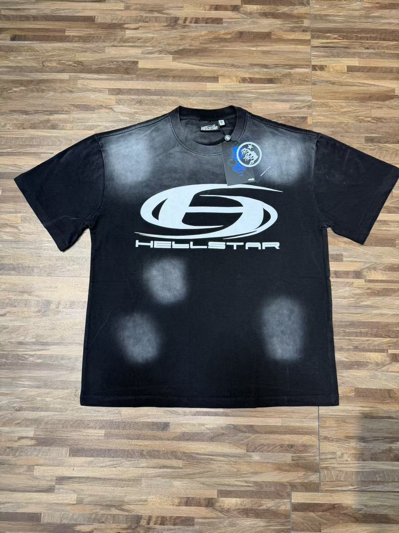HS Washed Black Star Graphic T-Shirt ¡ª front