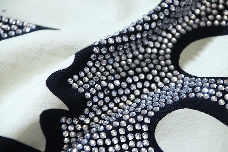 HS Star Flame Rhinestone Graphic T-Shirt ¡ª detail