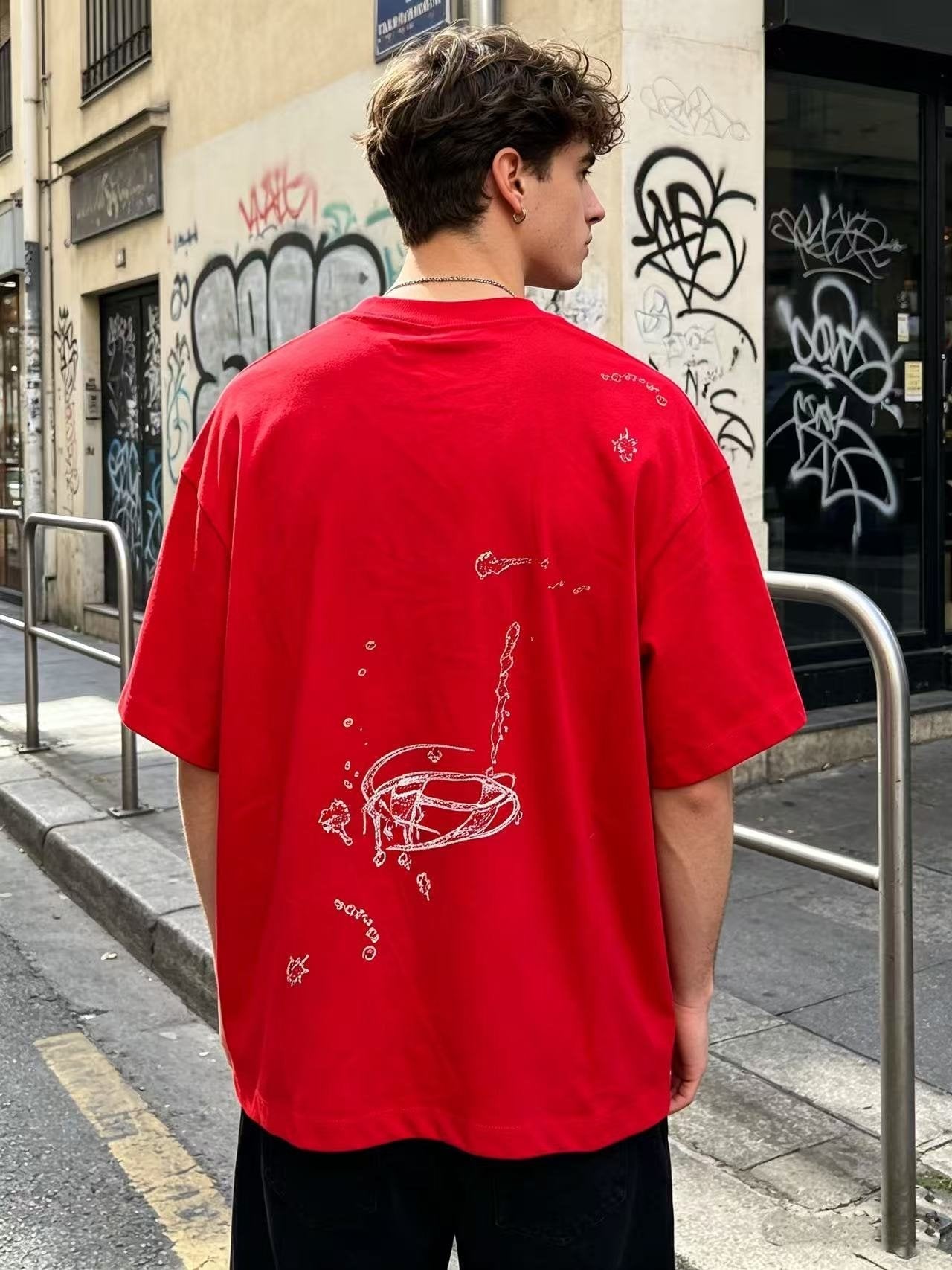 HS Red Graphic Short-Sleeve T-Shirt ¡ª model
