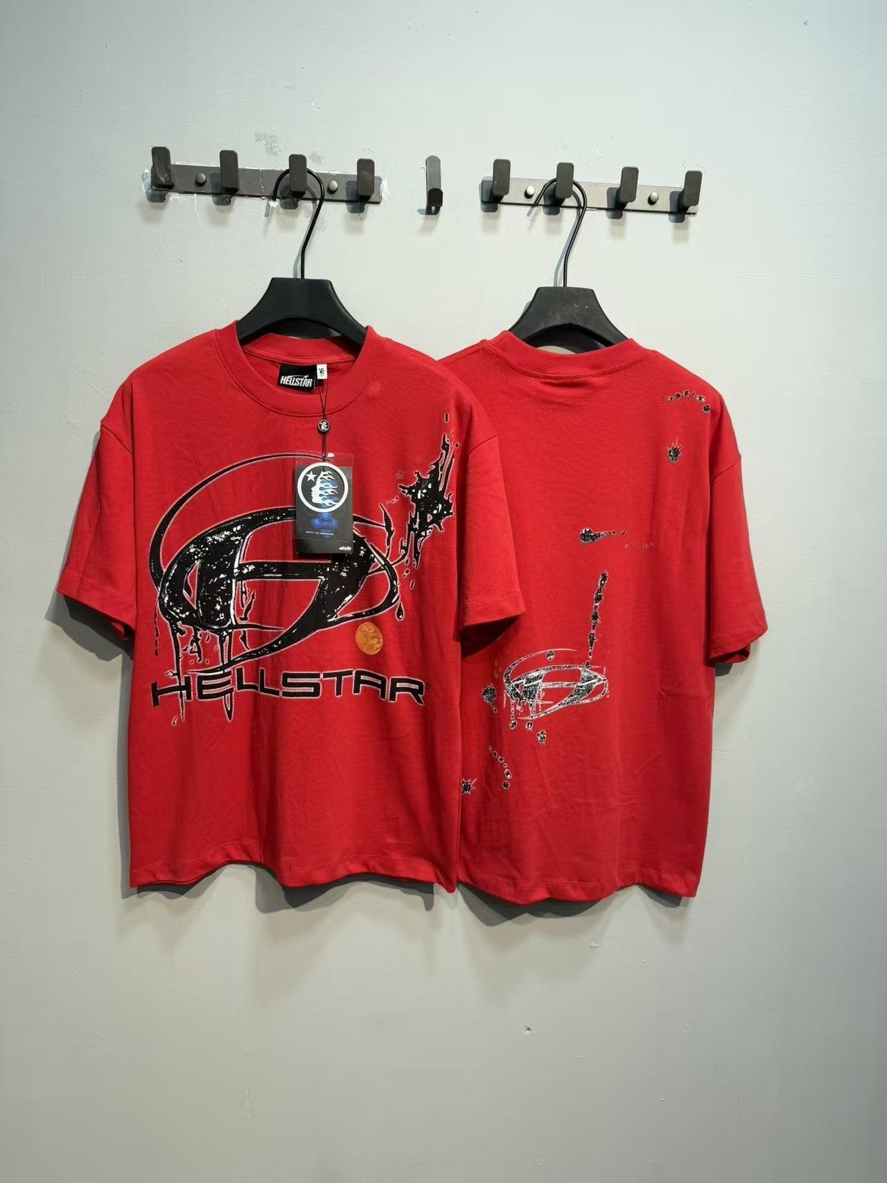 HS Red Graphic Short-Sleeve T-Shirt ¡ª front