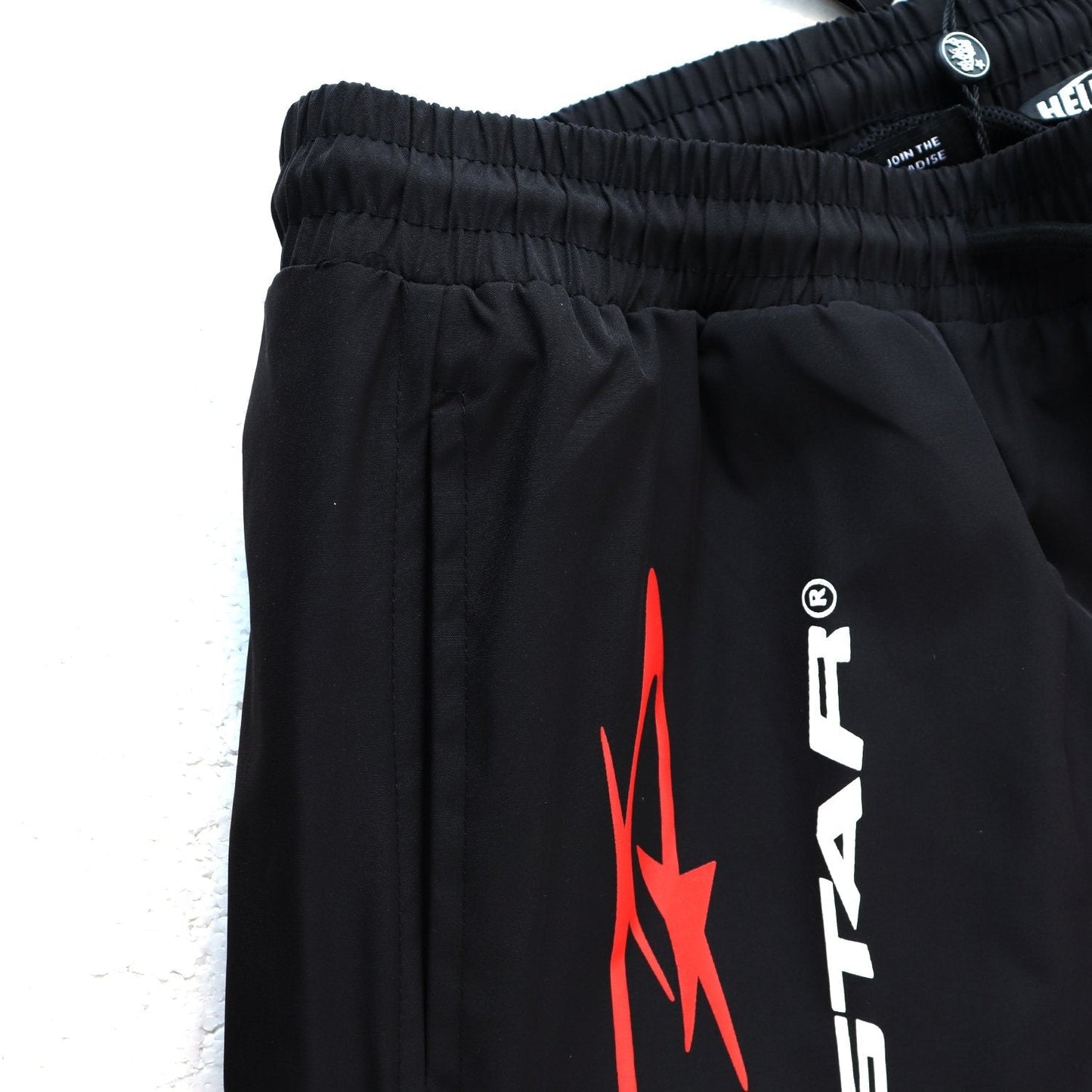 HS Red Label Graphic Shorts - Black ¡ª detail