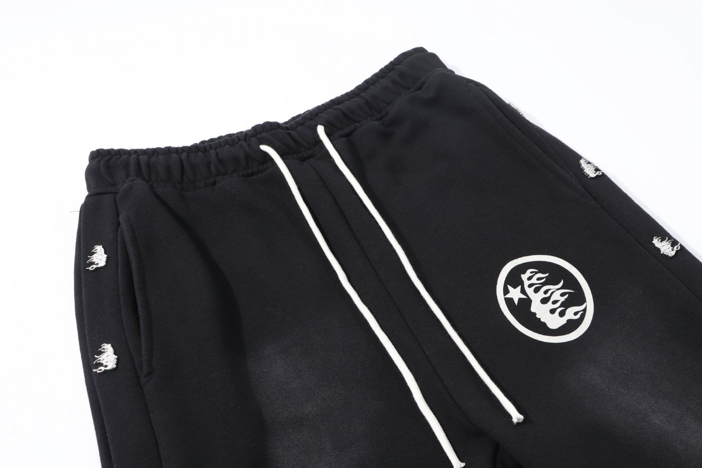 HS Washed Graphic Flared Pants ¡ª detail