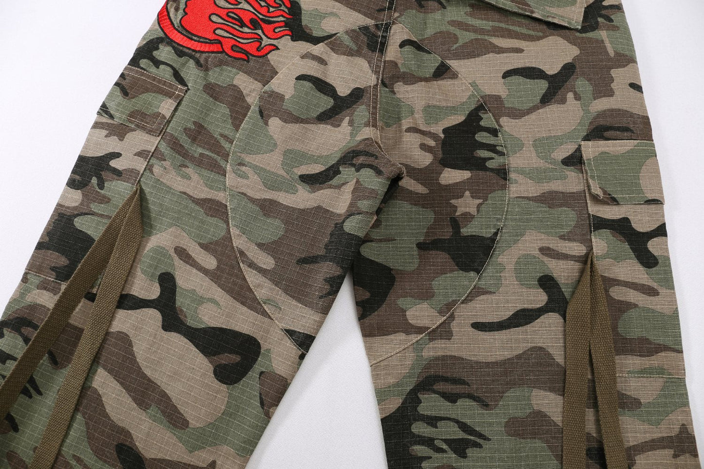 HS Camo Cargo Pants with Strap Details ¡ª detail