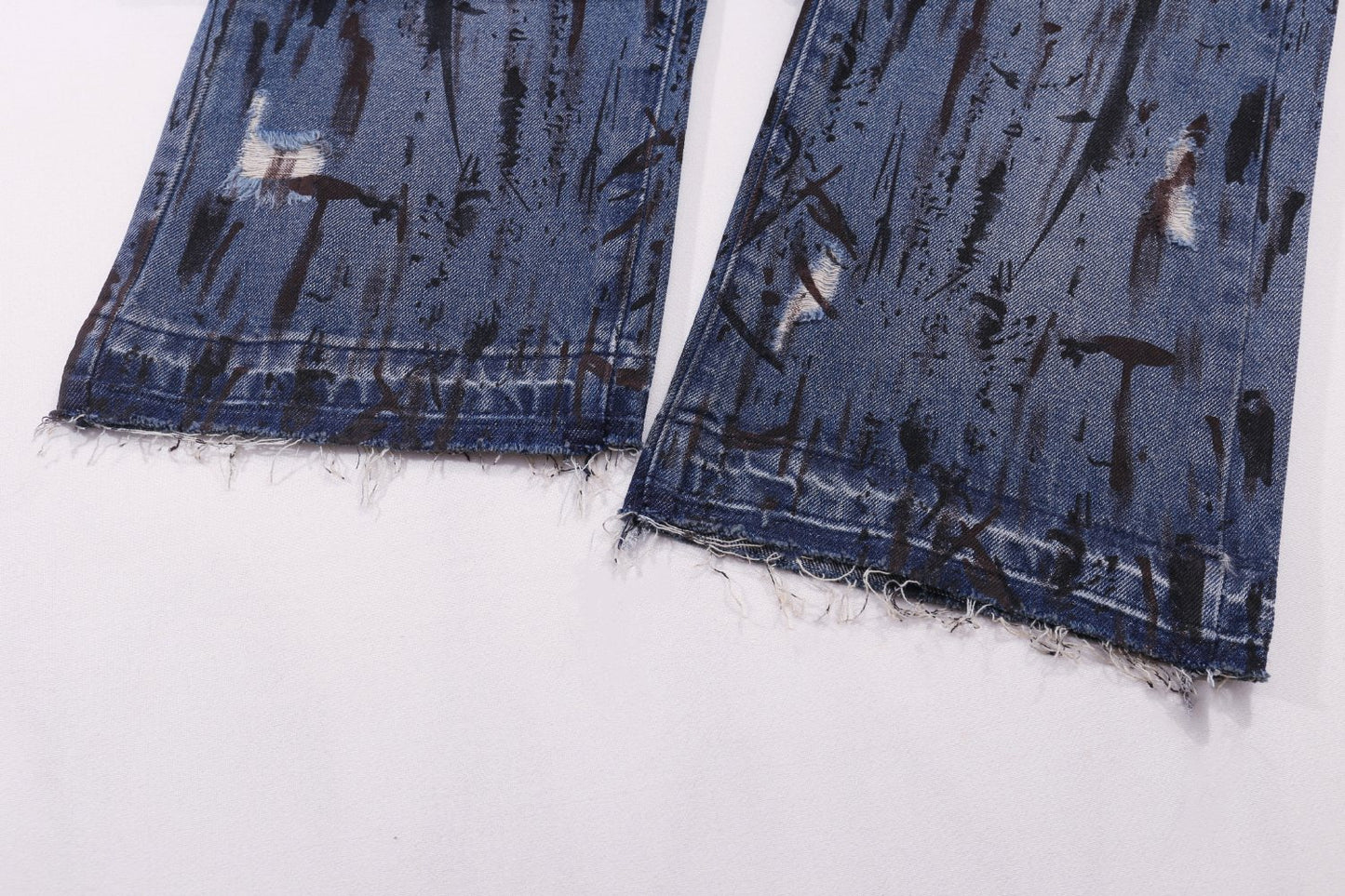 HS Splatter Graphic Wash Jeans ¡ª detail