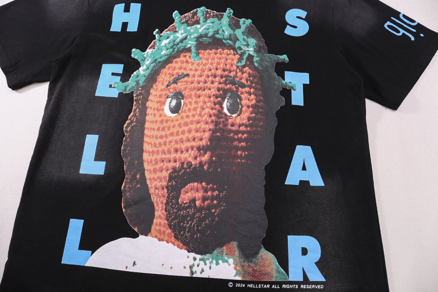 HS Glory Face Graphic T-Shirt ¡ª detail