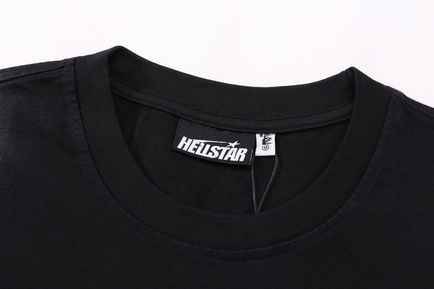 HS Glory Face Graphic T-Shirt ¡ª neck_label