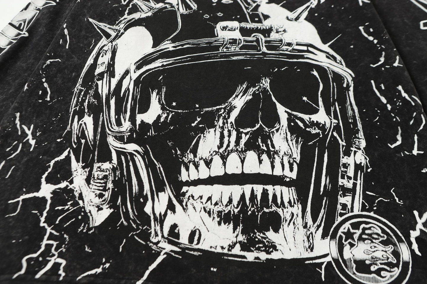 HS Skull 69 Graphic Long-Sleeve T-Shirt ¡ª detail