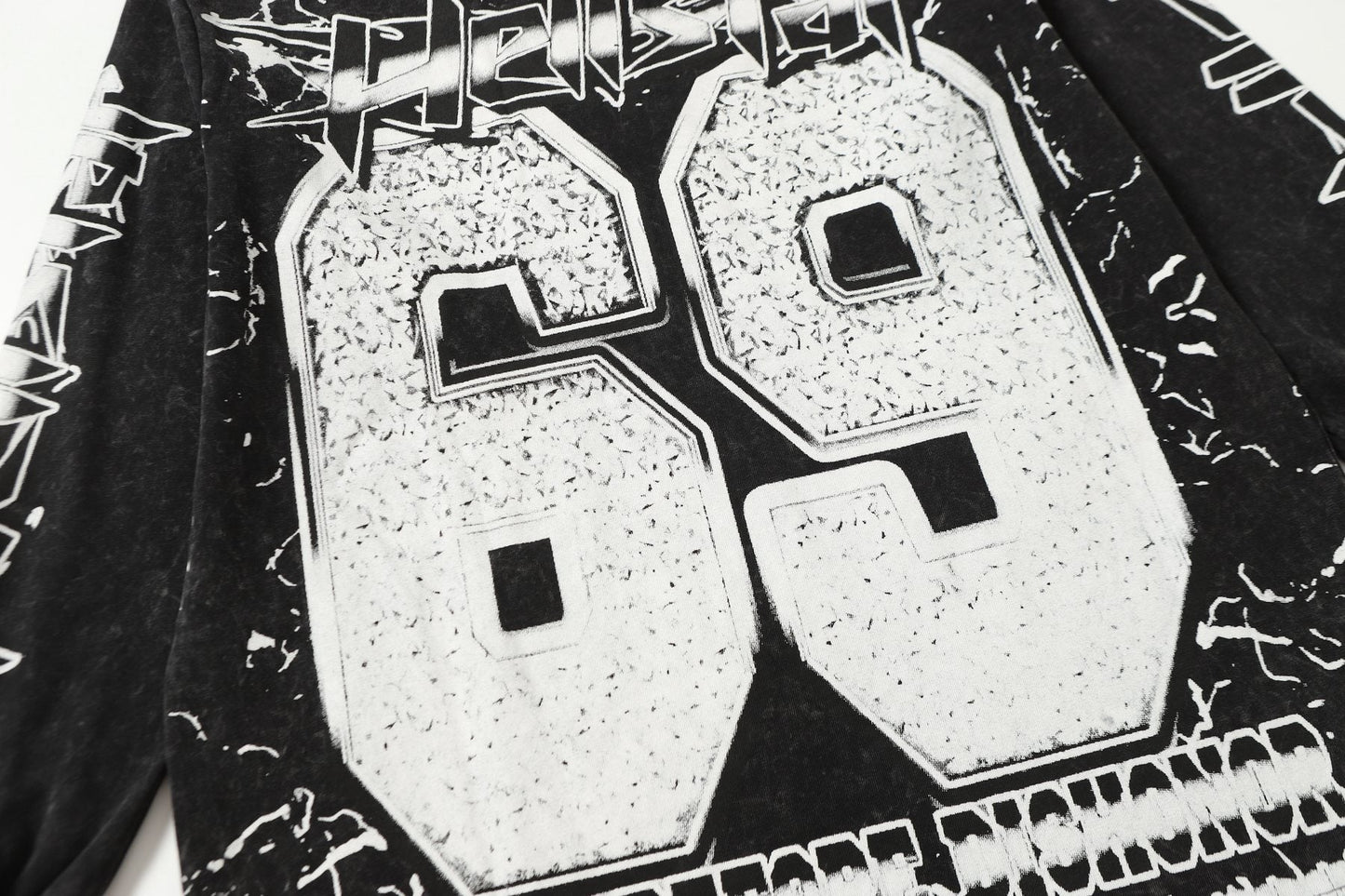 HS Skull 69 Graphic Long-Sleeve T-Shirt ¡ª detail