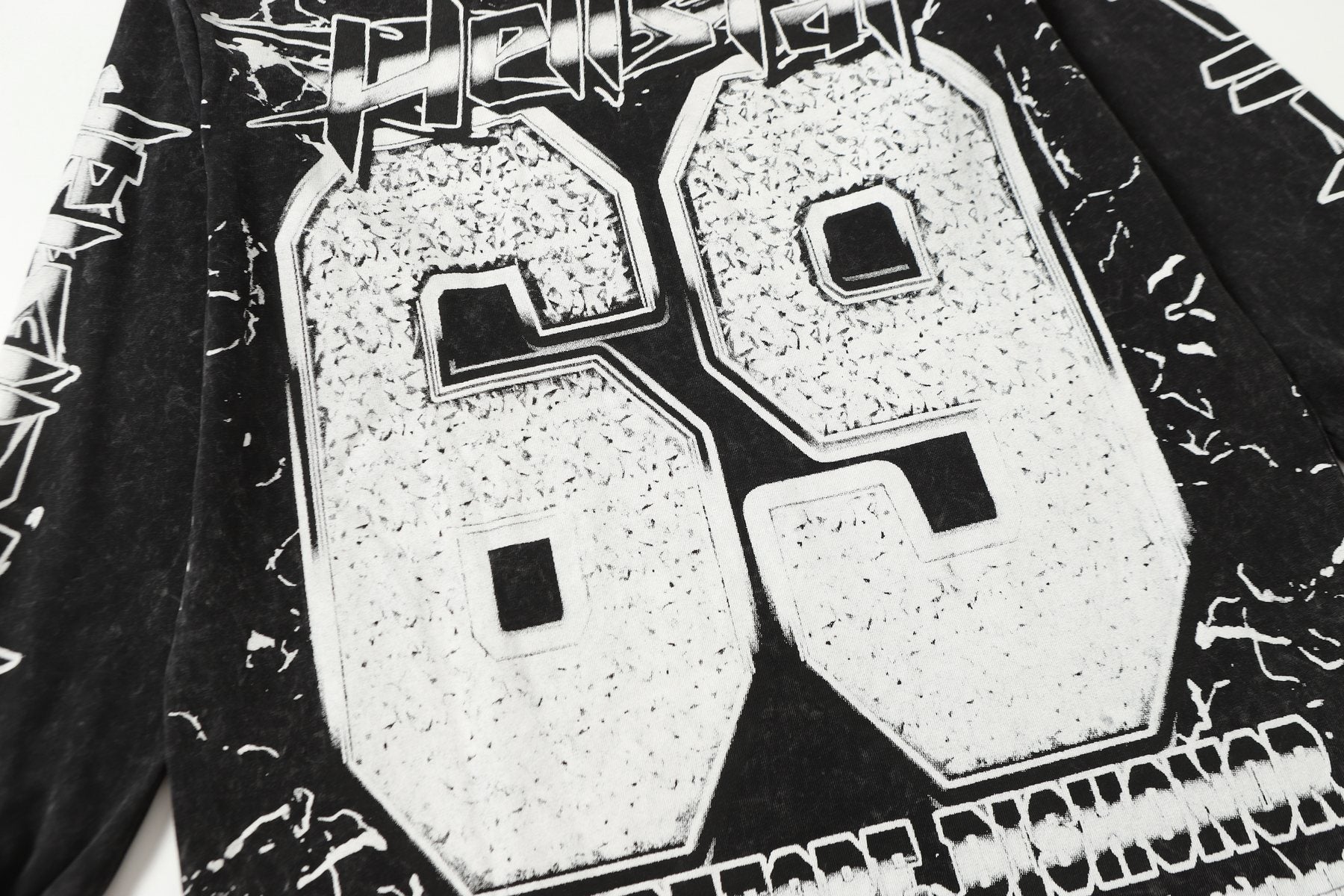 HS Skull 69 Graphic Long-Sleeve T-Shirt ¡ª detail