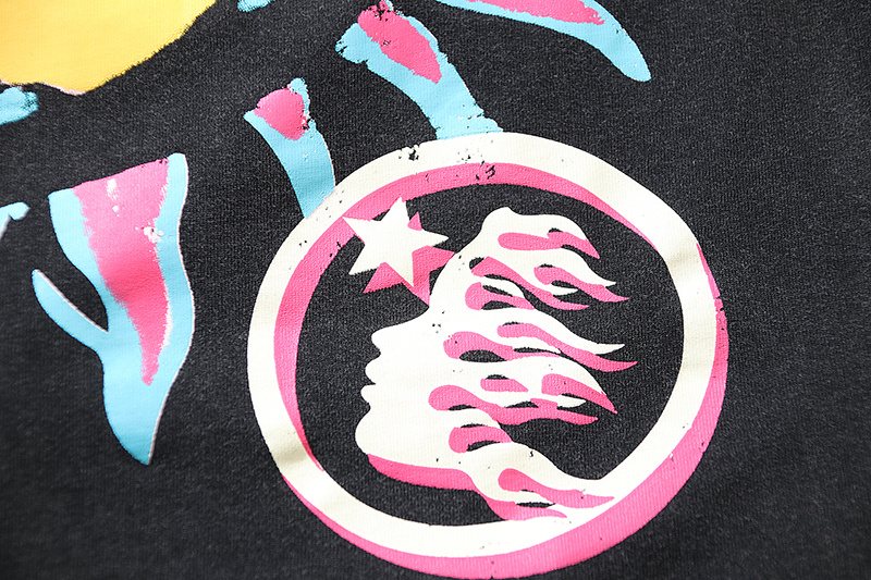 HS Smiley Sun Spiral Graphic T-Shirt ¡ª detail