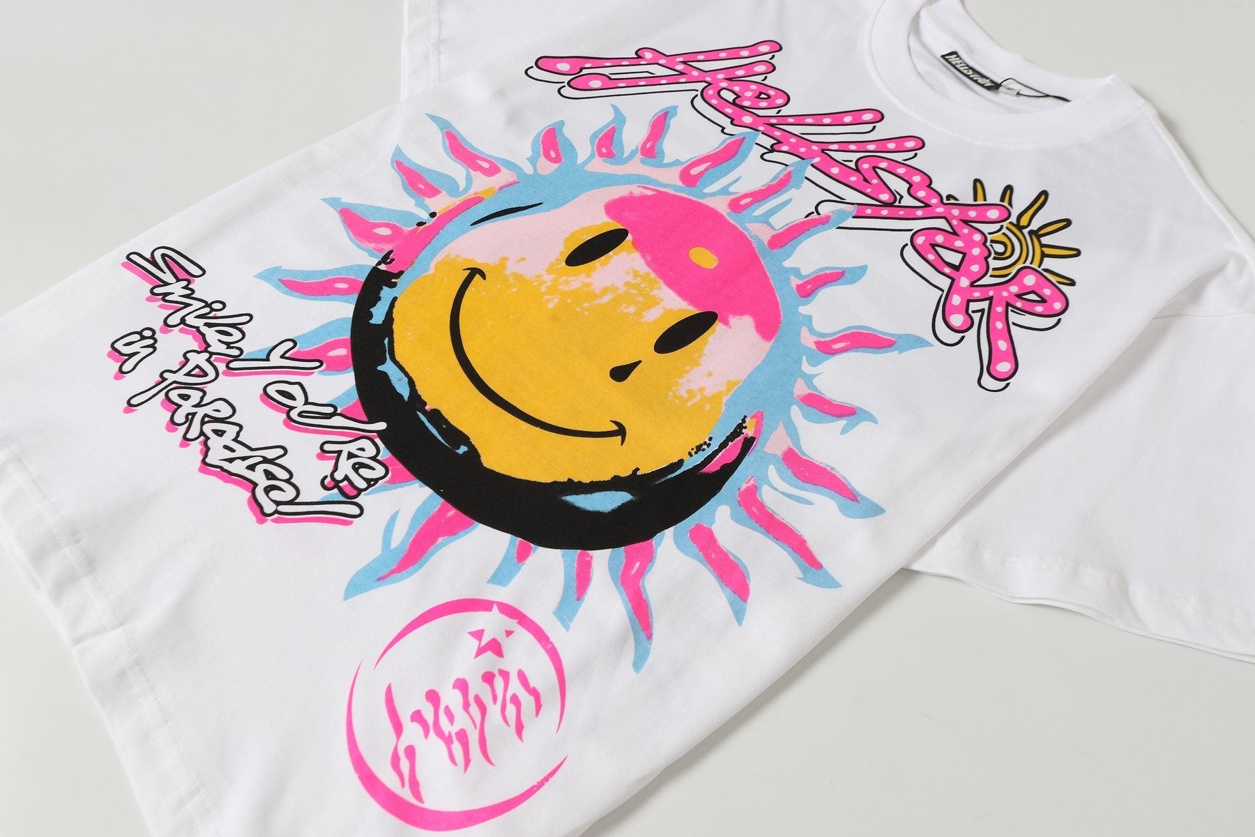 HS Smiley Sun Spiral Graphic T-Shirt ¡ª front