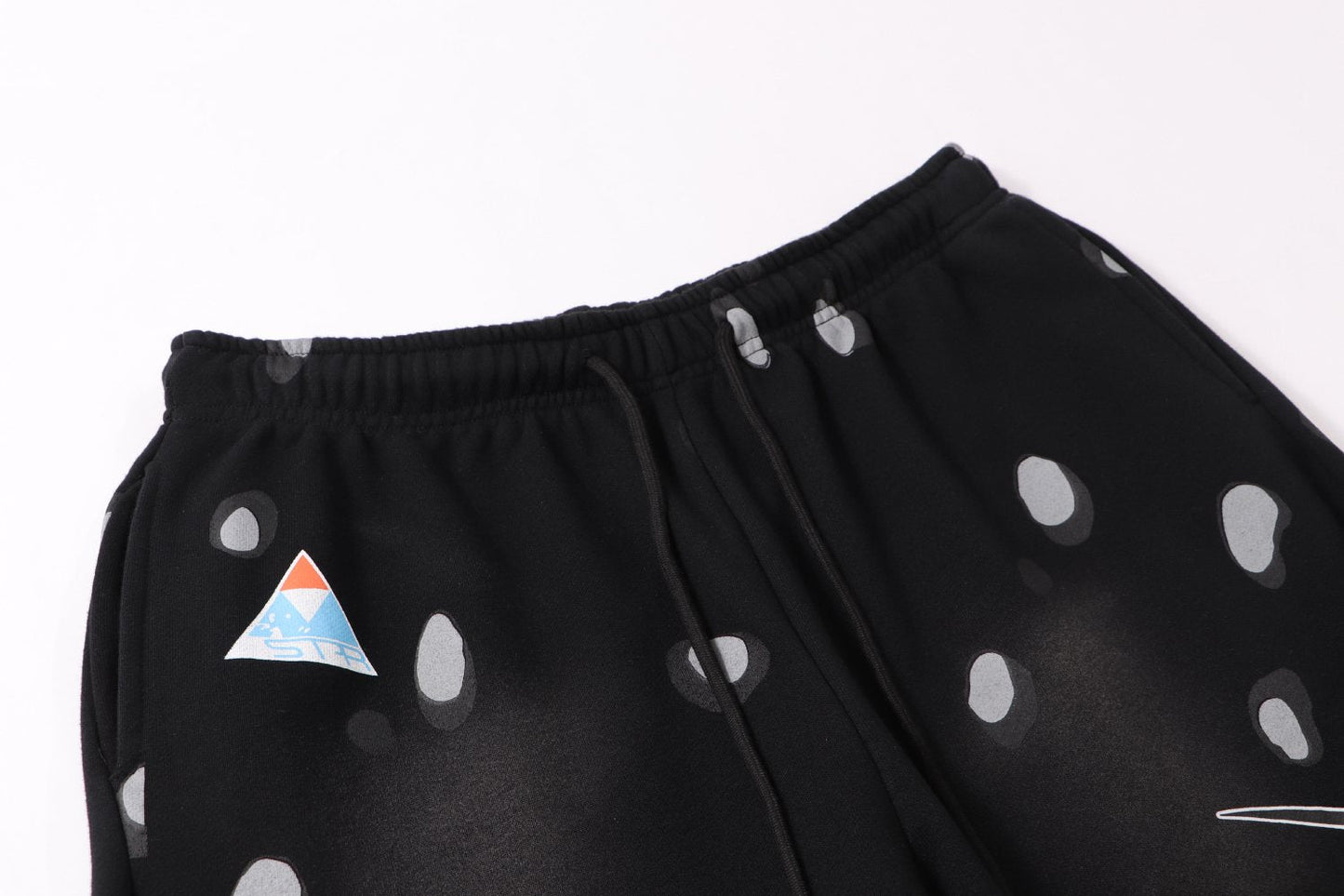 HS 816 Splatter Graphic Sweatpants ¡ª detail