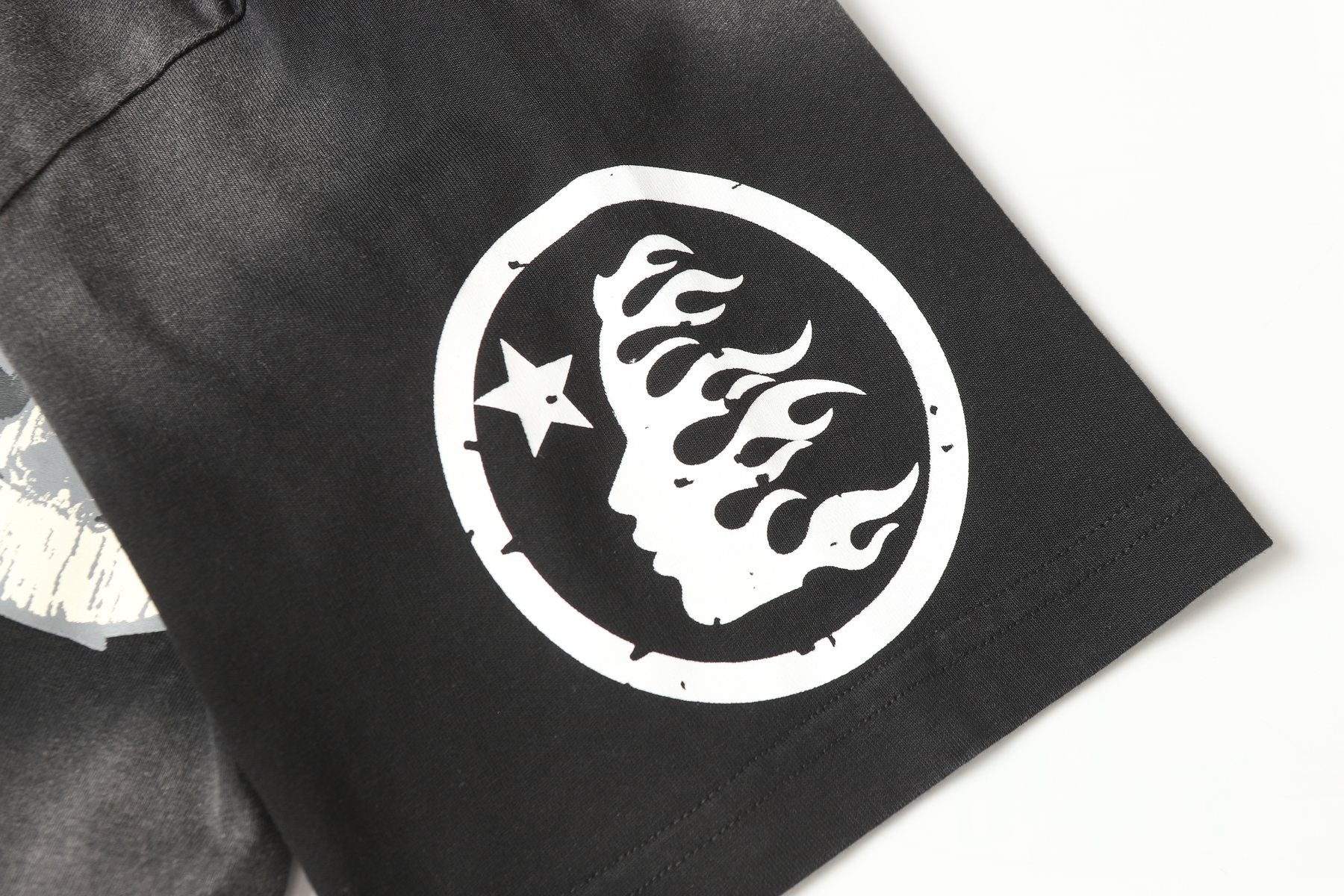 HS Path to Paradise Graphic T-Shirt ¡ª detail